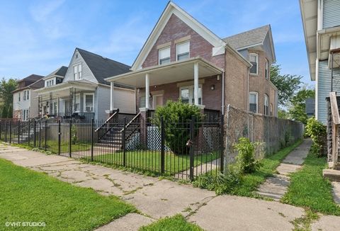 Tiny photo for 26 W 114TH Street, Chicago, IL 60628 (MLS # 12391282)