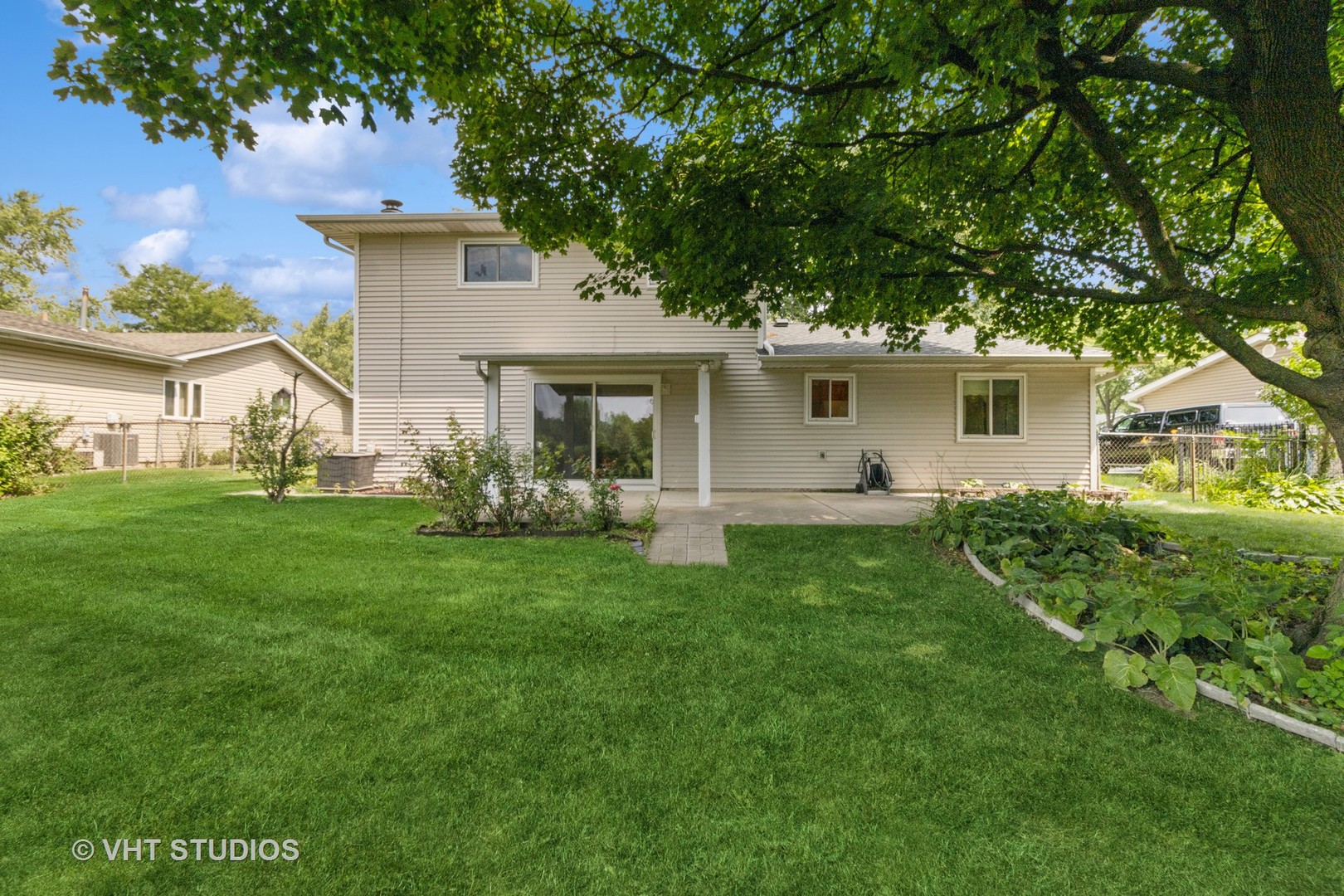 1027 Duxbury Lane