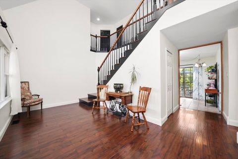 Tiny photo for 836 Bonita Avenue, Elk Grove Village, IL 60007 (MLS # 12490900)