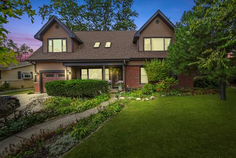 836 Bonita Avenue Elk Grove Village IL 60007