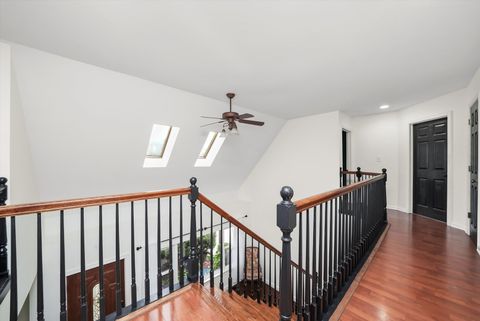 Tiny photo for 836 Bonita Avenue, Elk Grove Village, IL 60007 (MLS # 12490900)