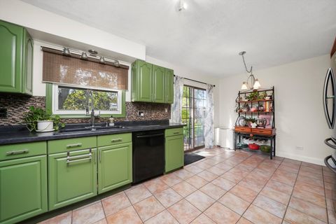 Tiny photo for 836 Bonita Avenue, Elk Grove Village, IL 60007 (MLS # 12490900)