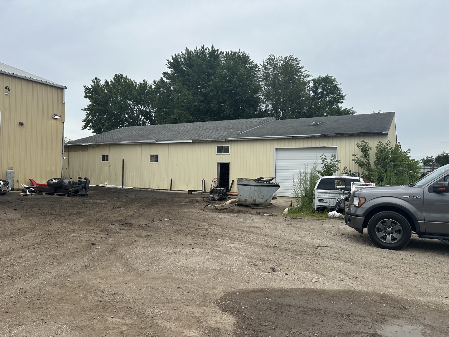 500 E Railroad Avenue