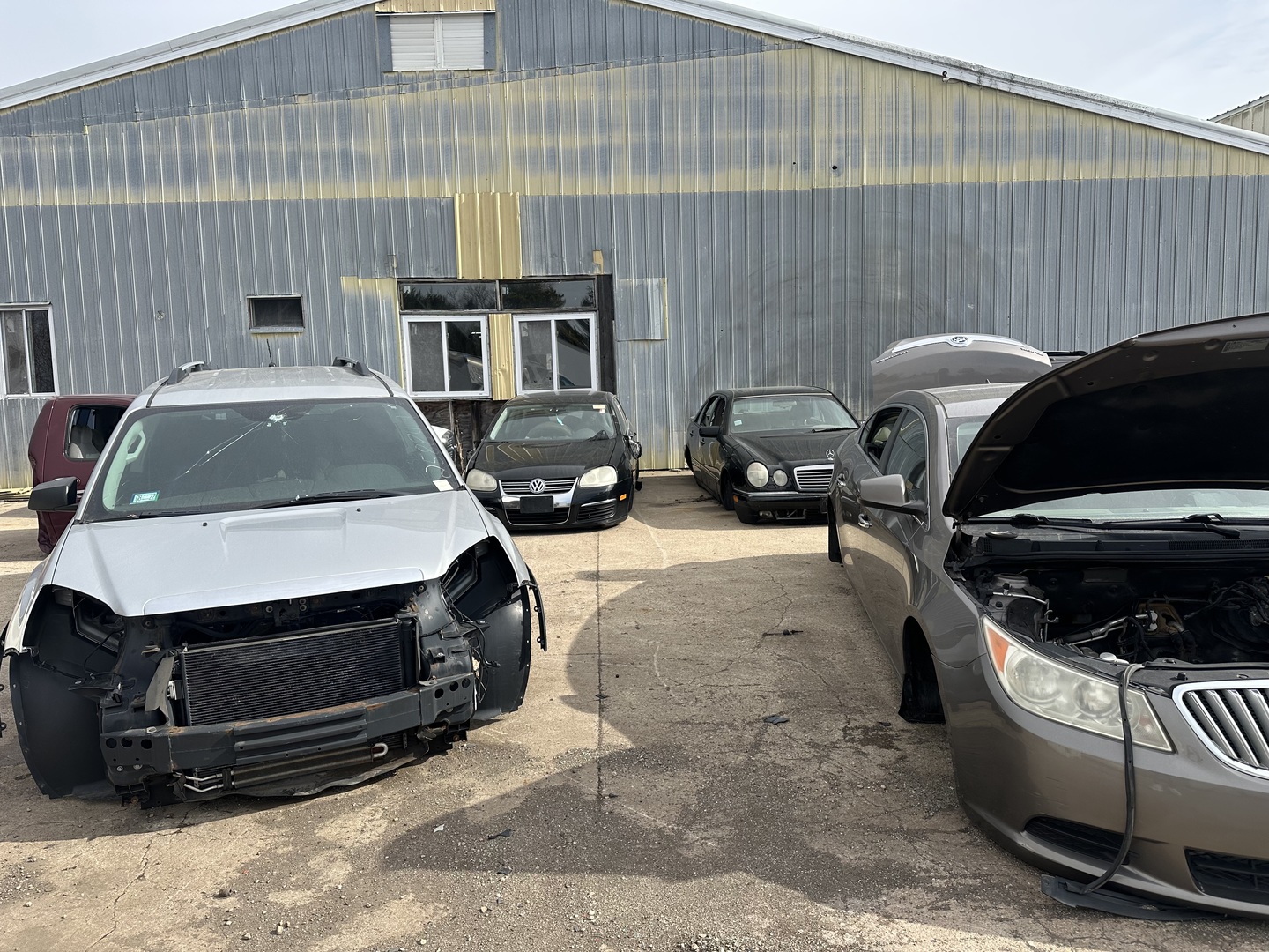 500 E Railroad Avenue