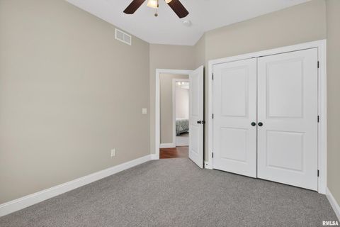 Tiny photo for 6 Blackstone Court, Le Claire, IA 52753 (MLS # QC4269560)