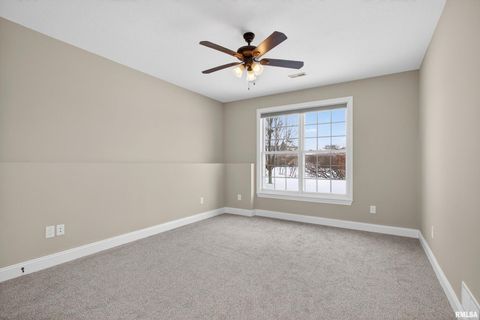 Tiny photo for 6 Blackstone Court, Le Claire, IA 52753 (MLS # QC4269560)