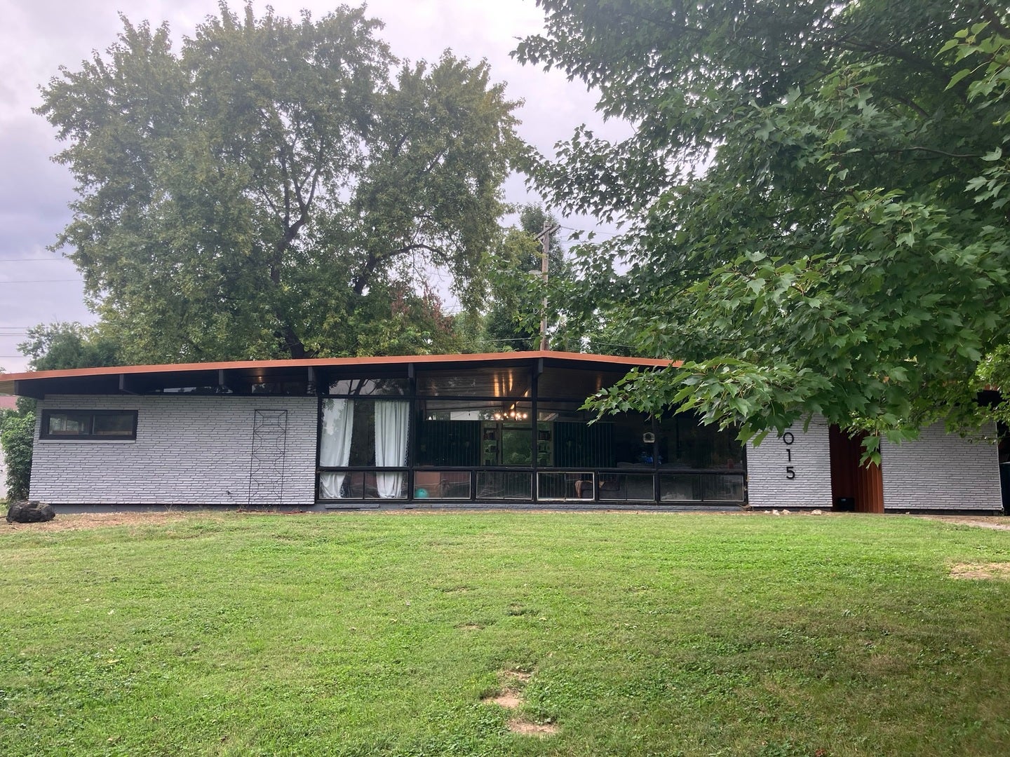 3015 Lincoln Hill SE