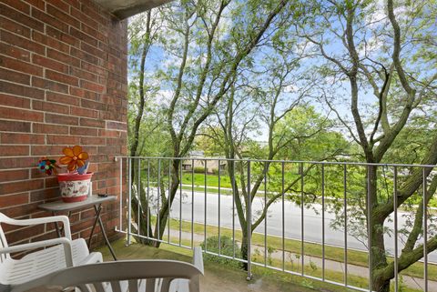 A home in Elk Grove Village