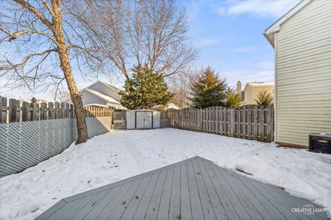 Tiny photo for 1524 S Pembroke Drive, South Elgin, IL 60177 (MLS # 12533213)