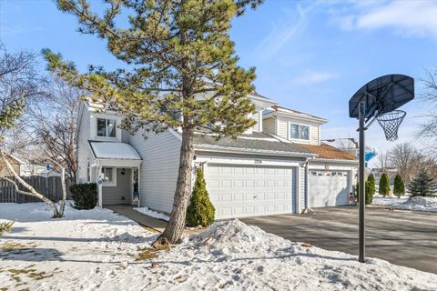 Photo of 1524 S Pembroke Drive, South Elgin, IL 60177 (MLS # 12533213)