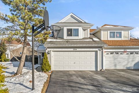 Tiny photo for 1524 S Pembroke Drive, South Elgin, IL 60177 (MLS # 12533213)