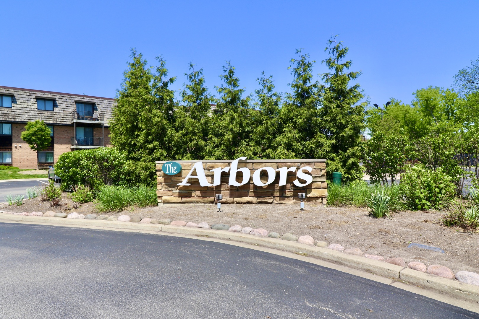 12 Oak Creek Drive 1213