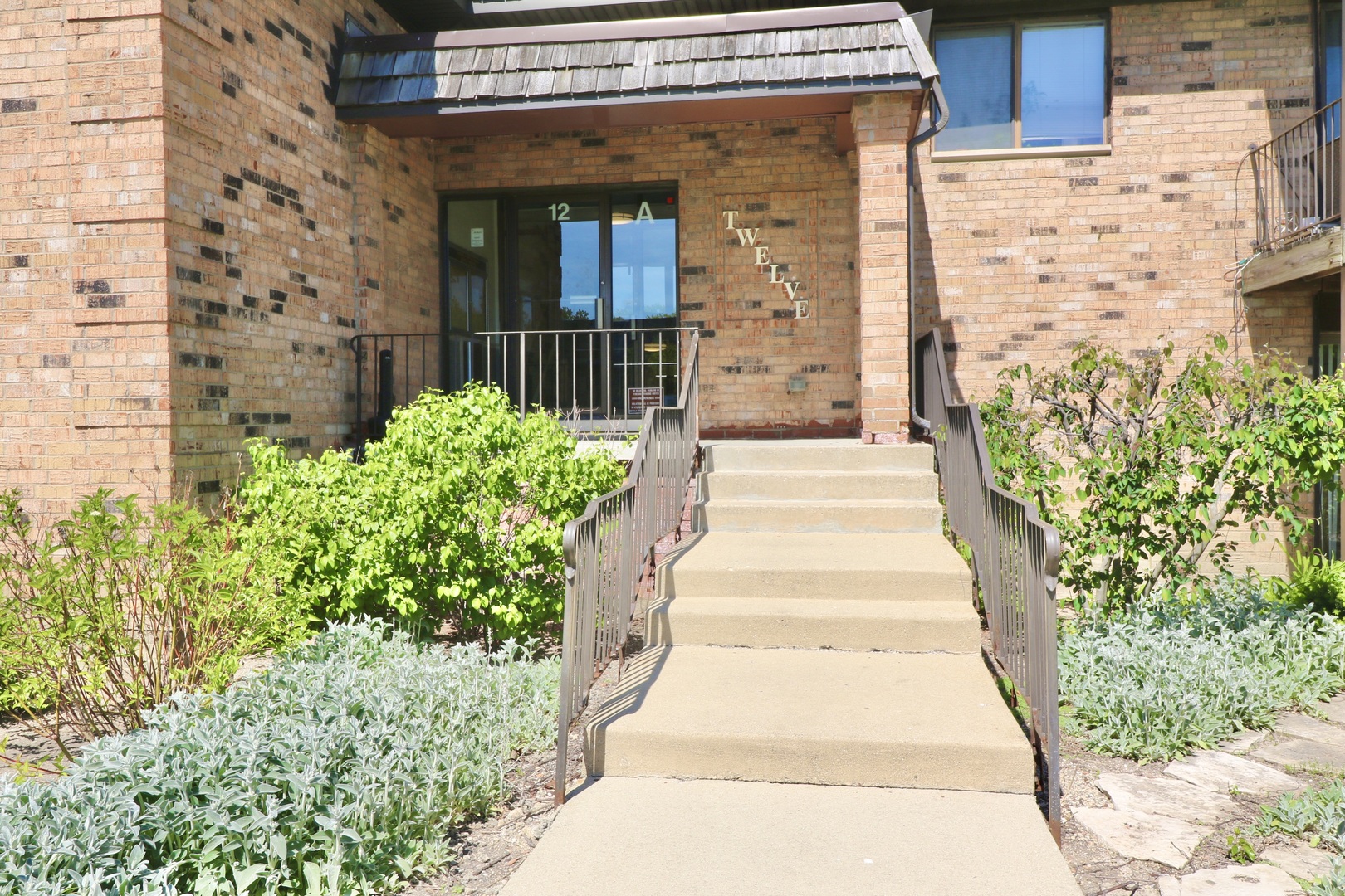 12 Oak Creek Drive 1213