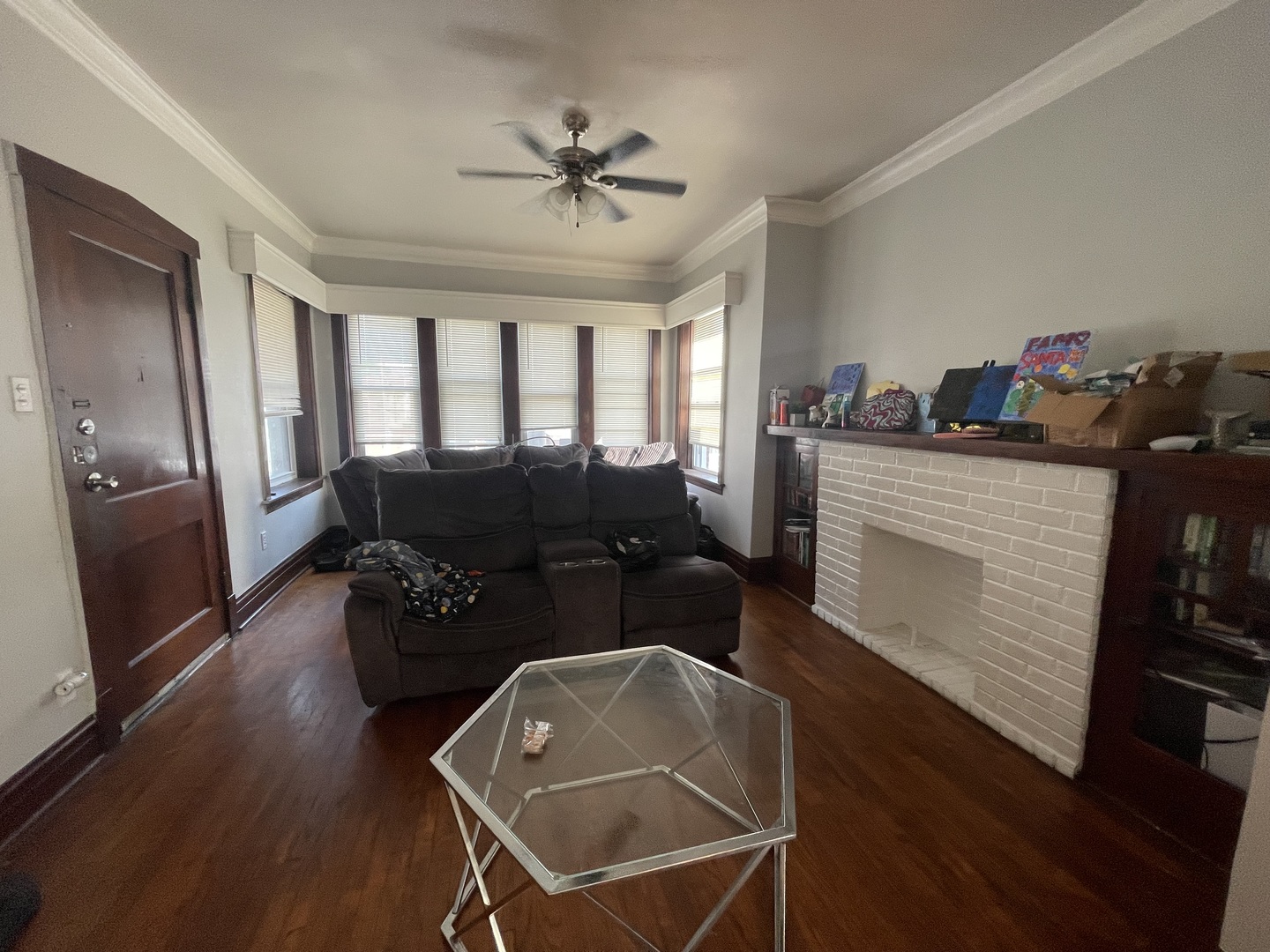 3815 W Diversey Avenue