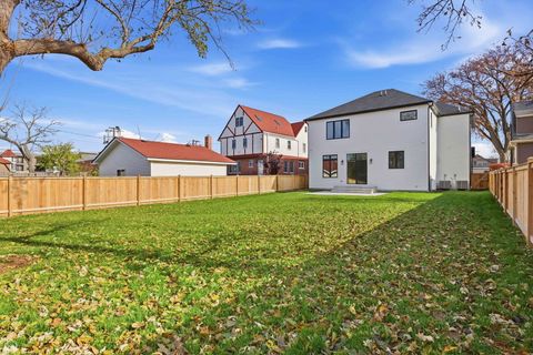 Tiny photo for 1220 Courtland Avenue, Park Ridge, IL 60068 (MLS # 12583026)