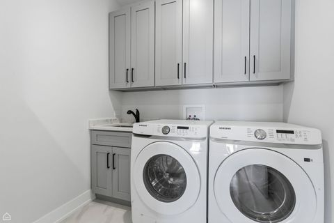 Tiny photo for 1220 Courtland Avenue, Park Ridge, IL 60068 (MLS # 12583026)