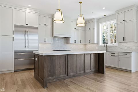 Tiny photo for 1220 Courtland Avenue, Park Ridge, IL 60068 (MLS # 12583026)