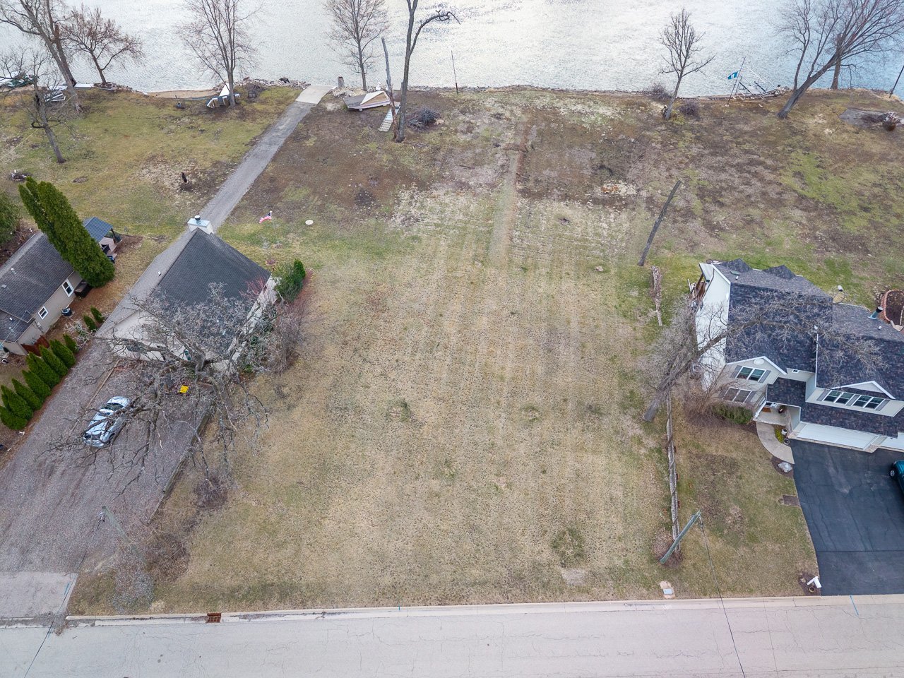 99xx Queen Oaks Drive