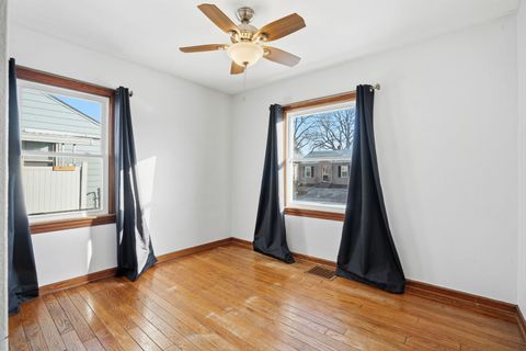 Tiny photo for 2316 Pacific Street, Davenport, IA 52804 (MLS # 12555707)