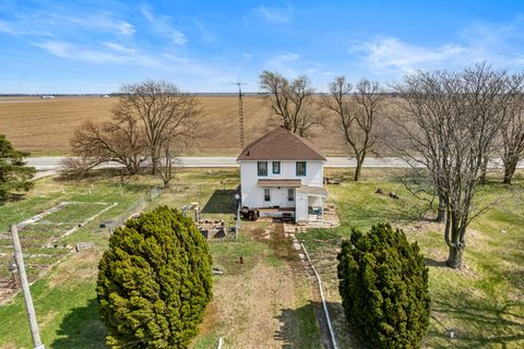 Tiny photo for 3147 County Road 400 E, Fisher, IL 61843 (MLS # 12556427)