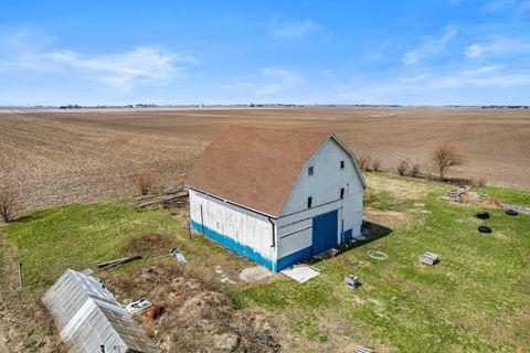 Tiny photo for 3147 County Road 400 E, Fisher, IL 61843 (MLS # 12556427)
