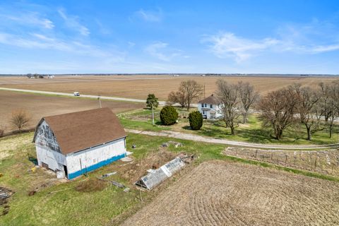 Tiny photo for 3147 County Road 400 E, Fisher, IL 61843 (MLS # 12556427)