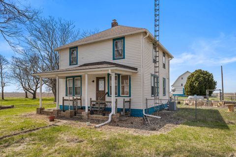 Tiny photo for 3147 County Road 400 E, Fisher, IL 61843 (MLS # 12556427)