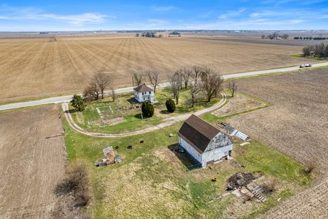 Tiny photo for 3147 County Road 400 E, Fisher, IL 61843 (MLS # 12556427)