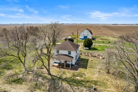 Photo of 3147 County Road 400 E, Fisher, IL 61843 (MLS # 12556427)