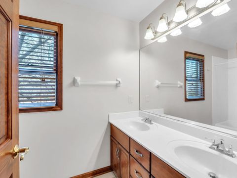 Tiny photo for 618 Birch Street, Sugar Grove, IL 60554 (MLS # 12631095)