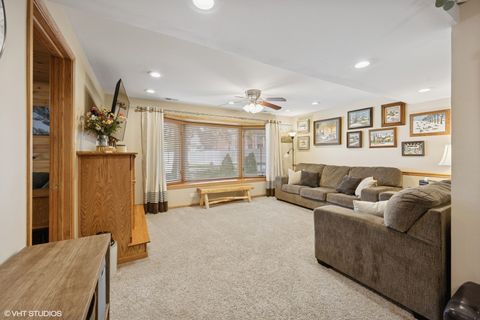 Tiny photo for 6455 W 88th Place, Oak Lawn, IL 60453 (MLS # 12458917)