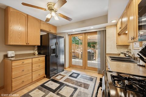 Tiny photo for 6455 W 88th Place, Oak Lawn, IL 60453 (MLS # 12458917)