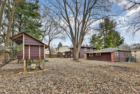 Tiny photo for 2810 Brentwood Lane, McHenry, IL 60050 (MLS # 12569282)