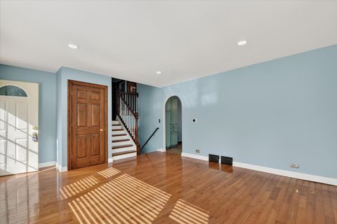 Tiny photo for 2810 Brentwood Lane, McHenry, IL 60050 (MLS # 12569282)