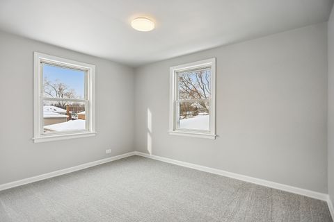 Tiny photo for 500 N Laverne Avenue, Hillside, IL 60162 (MLS # 12530308)