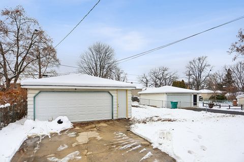 Tiny photo for 500 N Laverne Avenue, Hillside, IL 60162 (MLS # 12530308)