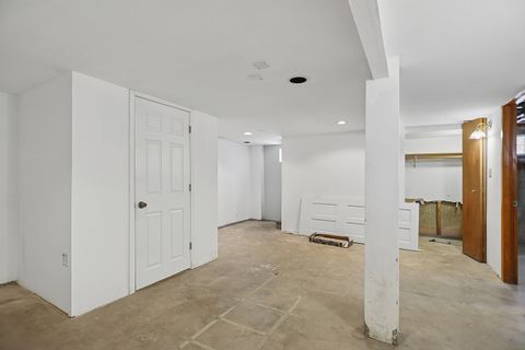 Tiny photo for 500 N Laverne Avenue, Hillside, IL 60162 (MLS # 12530308)