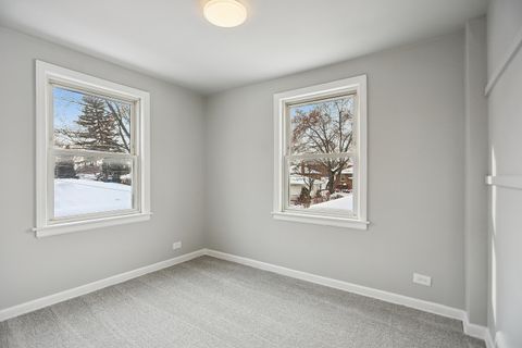 Tiny photo for 500 N Laverne Avenue, Hillside, IL 60162 (MLS # 12530308)