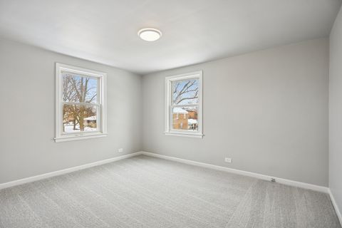 Tiny photo for 500 N Laverne Avenue, Hillside, IL 60162 (MLS # 12530308)