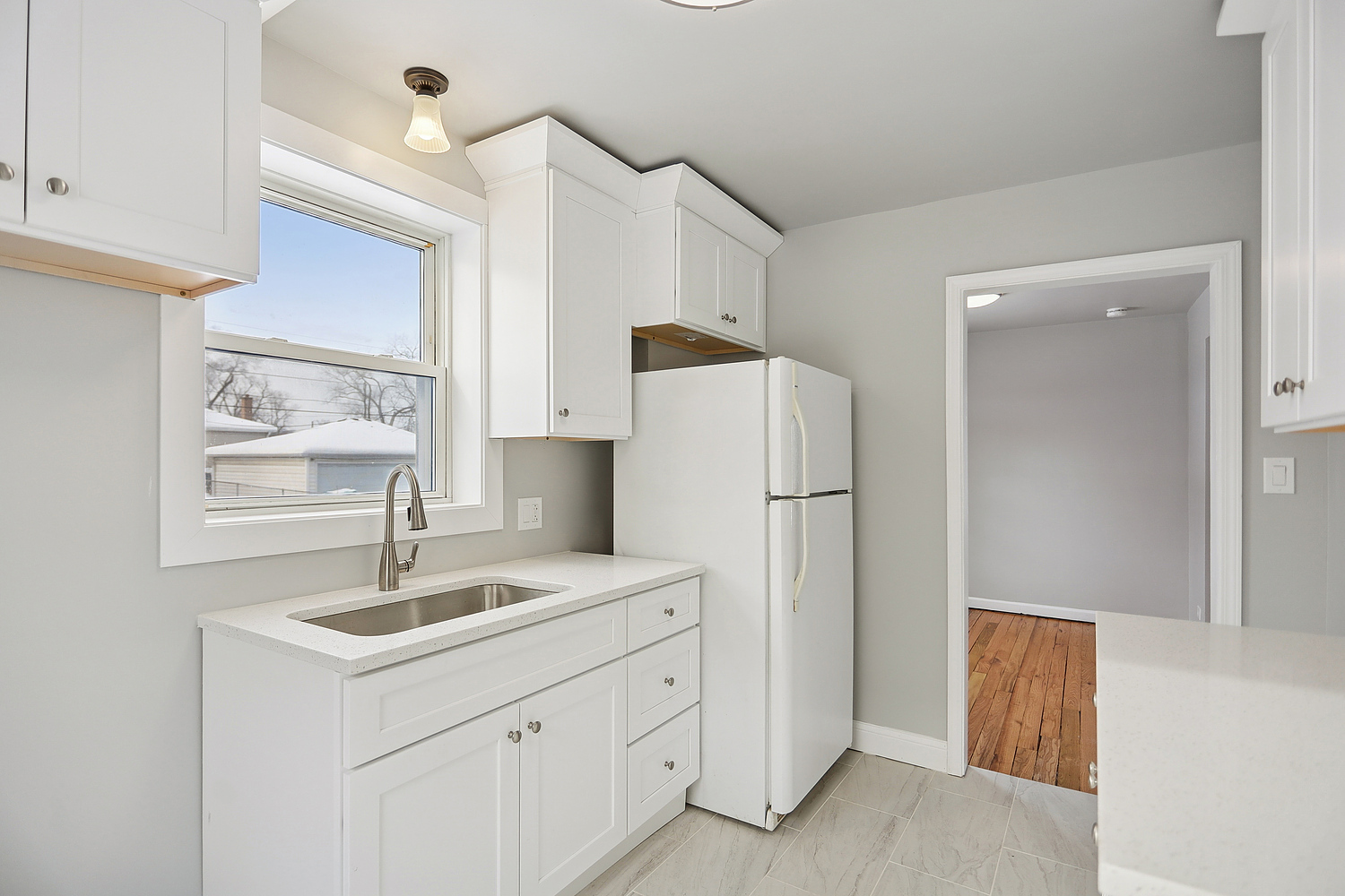 500 N Laverne Avenue