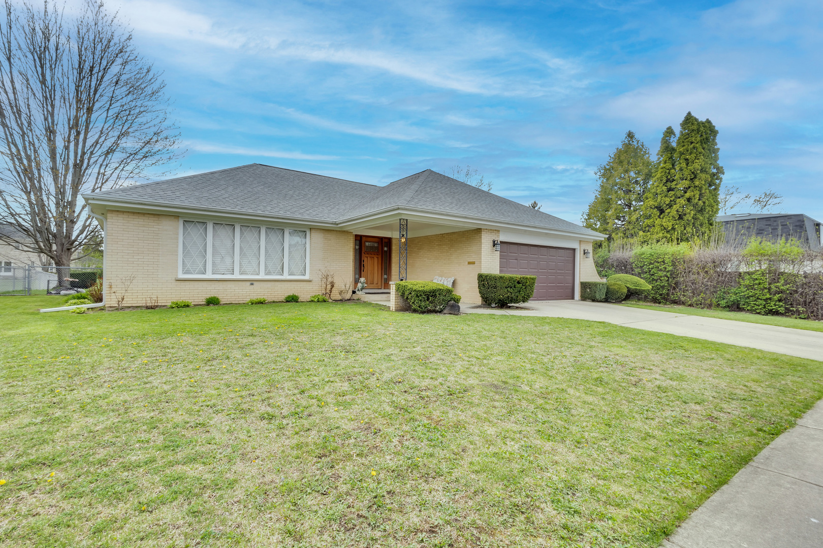 730 Castlewood Lane