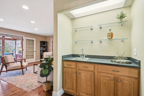 Tiny photo for 1006 Bankfield Court, Naperville, IL 60540 (MLS # 12516825)