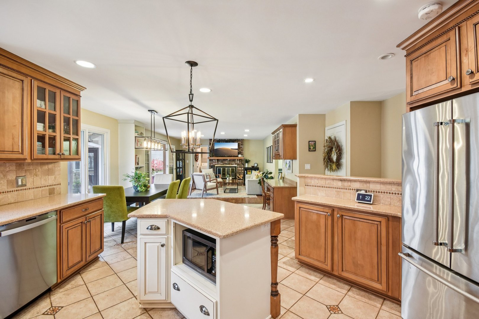 Naperville, Illinois 60540, United States, 4 Bedrooms Bedrooms, ,3 BathroomsBathrooms,Residential,Active,245766