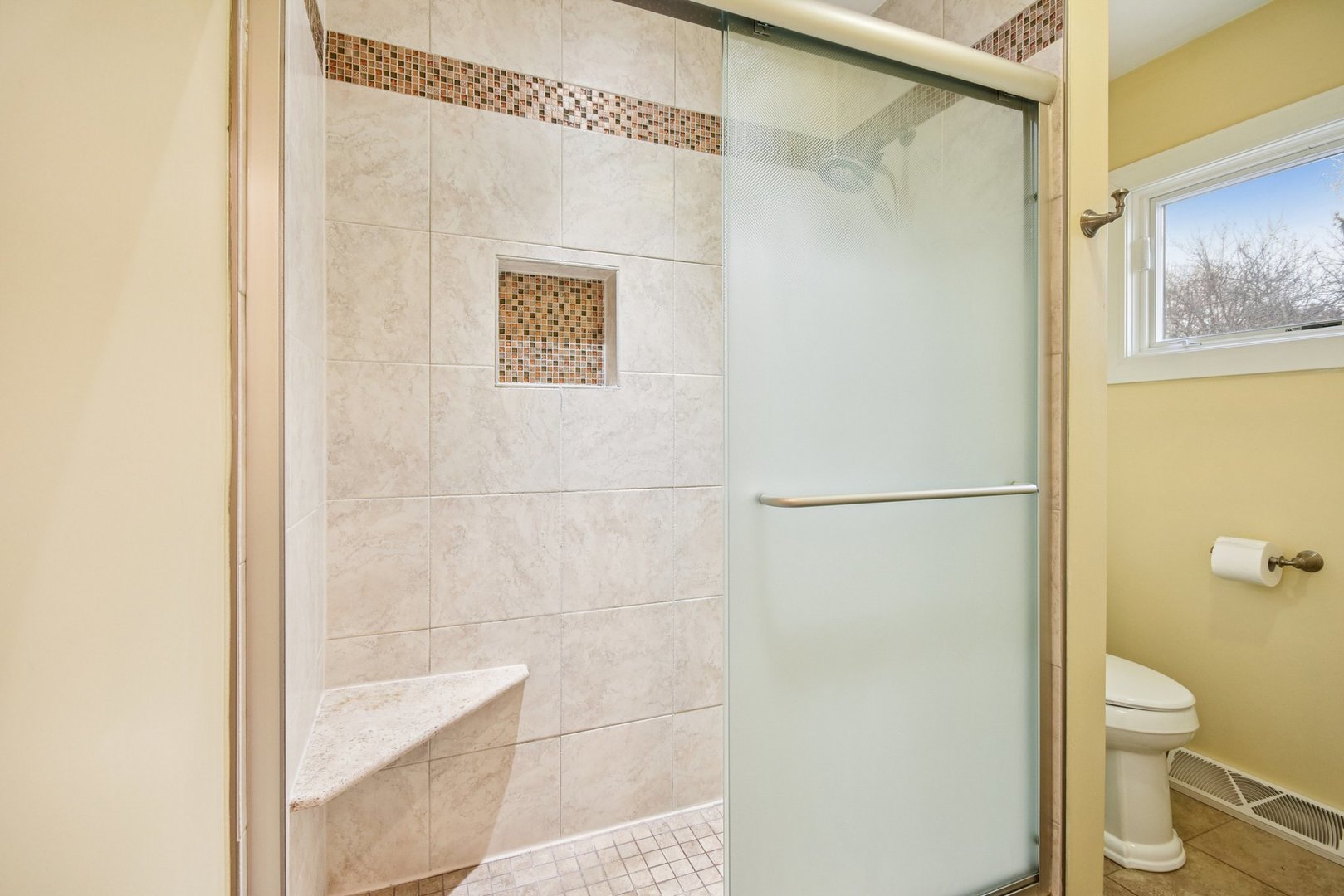 Naperville, Illinois 60540, United States, 4 Bedrooms Bedrooms, ,3 BathroomsBathrooms,Residential,Active,245766