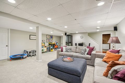 Tiny photo for 1006 Bankfield Court, Naperville, IL 60540 (MLS # 12516825)