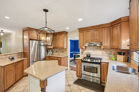 Tiny photo for 1006 Bankfield Court, Naperville, IL 60540 (MLS # 12516825)