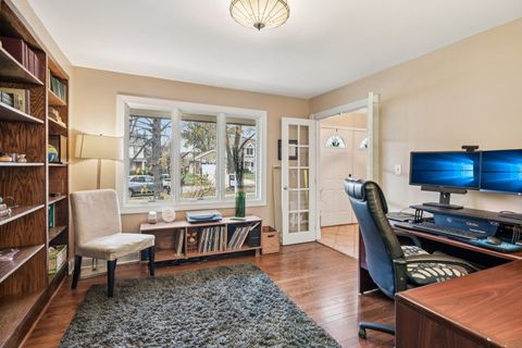 Tiny photo for 1006 Bankfield Court, Naperville, IL 60540 (MLS # 12516825)