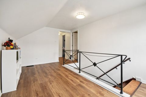 Tiny photo for 9404 S 55th Court, Oak Lawn, IL 60453 (MLS # 12606417)