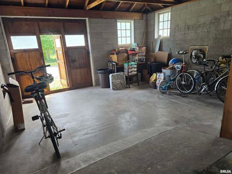 Tiny photo for 502 W CHESTNUT Street, Carbondale, IL 62901 (MLS # EB458956)