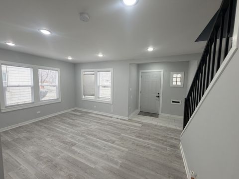 Tiny photo for 14825 Perry Avenue, South Holland, IL 60473 (MLS # 12601077)